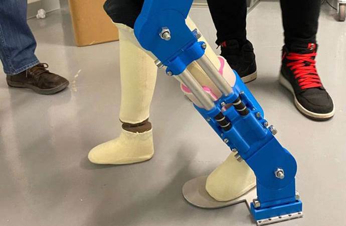 JUNIA HEI - Autonomous Exoskeleton for Children